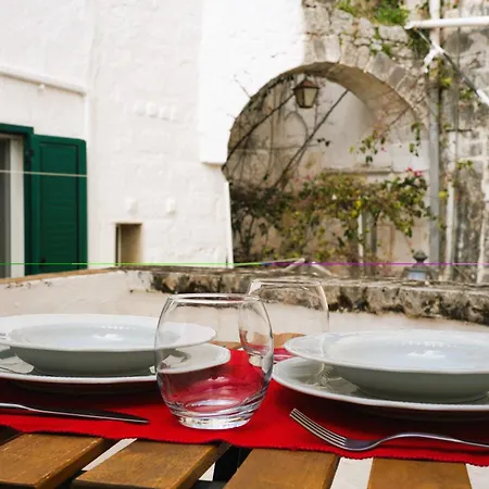 Dimora Arco Antico - Tesoro Nel Cuore Di Ostuni Exterior photo
